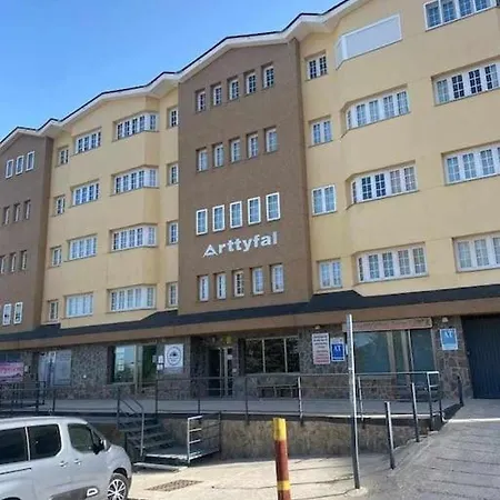 Apartment Holidays, Arttyfal, 2 4 Personas, Parking Y Wi-fi