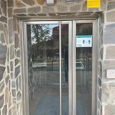 Holidays, Arttyfal, 2 4 Personas, Parking Y Wi-fi Apartment