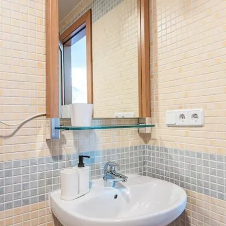 Holidays, Arttyfal, 2 4 Personas, Parking Y Wi-fi Apartment Sierra Nevada