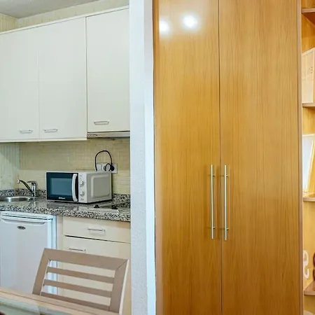 Holidays, Arttyfal, 2 4 Personas, Parking Y Wi-fi Apartment