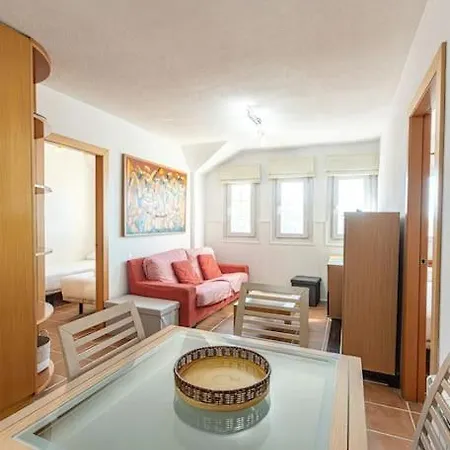 Apartment Holidays, Arttyfal, 2 4 Personas, Parking Y Wi-fi *